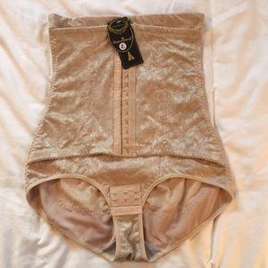 shaper queen Intimates & Sleepwear - Shaper Queen 1015 waist cincher, shapewear, size L shaper queen Intimates & Sleepwear - Shaper Queen 1015 waist cincher, shapewear, size L